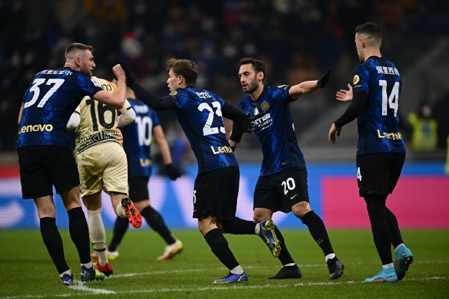 亚特兰大2-0佛罗伦萨，奥迪隆破僵，卢克曼建功（亚特兰大2-0击败佛罗伦萨：奥迪隆先开纪录，卢克曼再下一城）