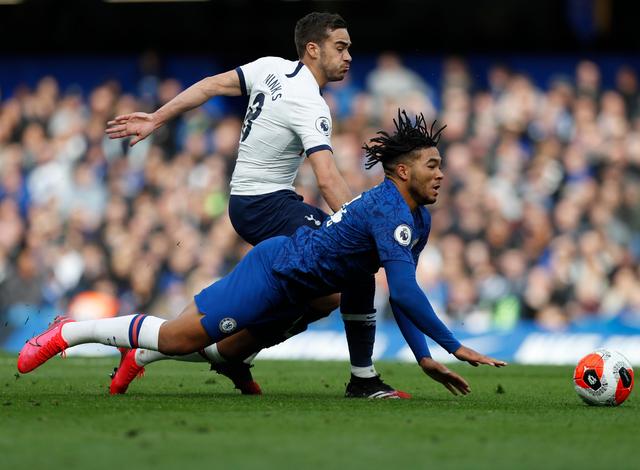 斯洛伐克1-0北爱尔兰，托马斯-博贝塞克一击制胜（博贝塞克制胜球助斯洛伐克1比0击败北爱尔兰）