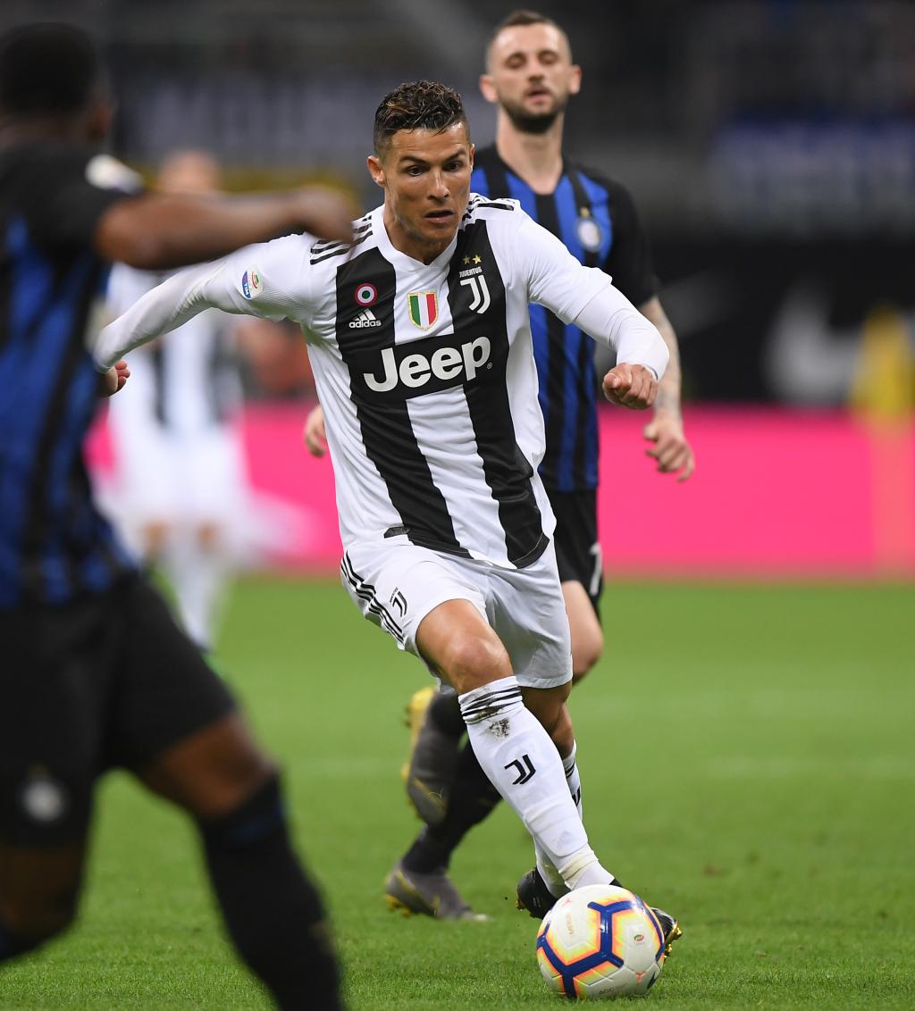 路易斯-迪亚斯本赛季德甲3次单场传射，同期五大联赛并列第一（德甲本赛季路易斯-迪亚斯已3场完成传射，同期五大联赛并列第一）