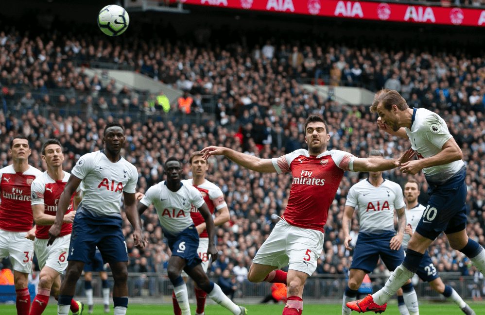 汉堡官方：格拉策尔右大腿肌肉纤维撕裂，将缺阵今年剩余比赛（汉堡官宣：格拉策尔右大腿肌肉纤维撕裂，无缘今年剩余所有比赛）