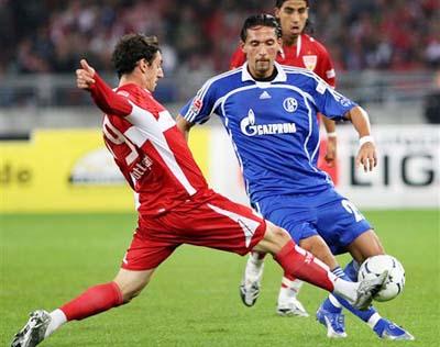 每体：西甲联盟将于本周五检查诺坎普的球场设施（每体：西甲联盟本周五将对诺坎普球场设施进行检查）