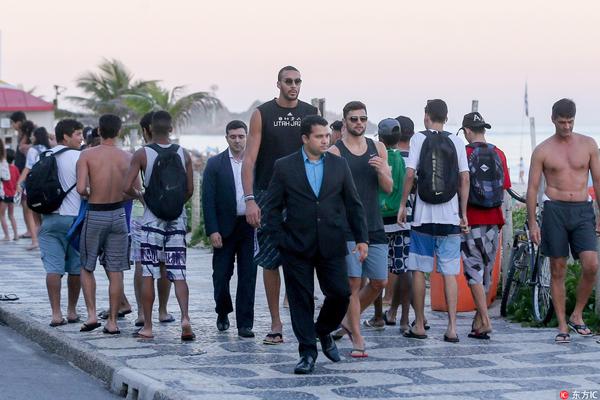 早报：里程碑献大礼，要多酷有多酷！（早报：里程碑重磅送礼，酷劲拉满！）