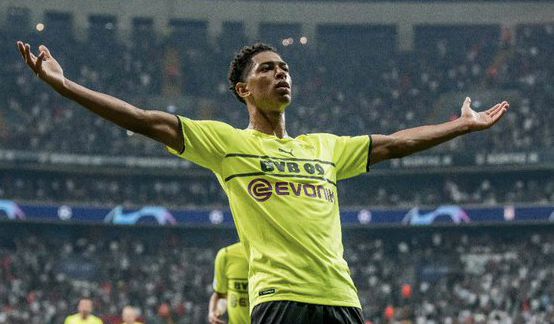 裁判成为焦点（焦点转向裁判）