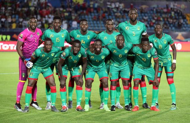 卡斯特罗普：踢拜仁染红是我铲球出现了失误；我最擅长8号位（卡斯特罗普：对阵拜仁被罚下因铲球失误；我最适合踢8号位）