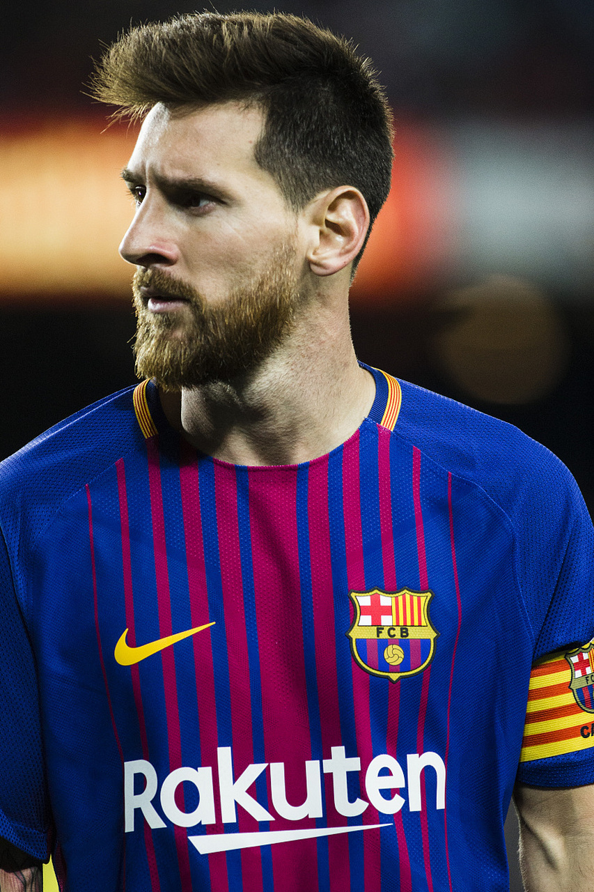 德天空：法兰克福和阿贾克斯谈17岁小将斯图尔的转会，想明夏引进（德天空：法兰克福与阿贾克斯磋商17岁小将斯图尔转会，目标明夏签下）