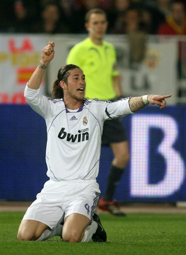 记者：不清楚利物浦是否会提高报价，但斯洛特渴望得到伊萨克（记者：利物浦是否加价仍未知，斯洛特盼引进伊萨克）