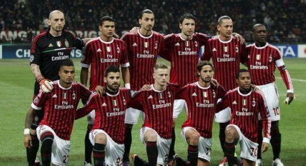 53岁齐达内拒绝接手！皇马寻找阿隆索替身：已接触2名主帅（齐达内53岁婉拒执教，皇马为阿隆索寻备选：已与两位主帅接触）