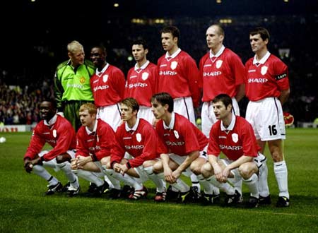 贝蒂斯迎战巴塞罗那：西甲第15轮焦点战一触即发！（贝蒂斯大战巴塞罗那：西甲第15轮巅峰对决即将开战）