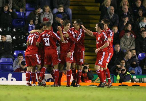 曼联2-2埃弗顿，B费点射+助攻，芒特破门，海文自摆乌龙（曼联2-2战平埃弗顿：B费点球+助攻，芒特建功，海文乌龙送礼）