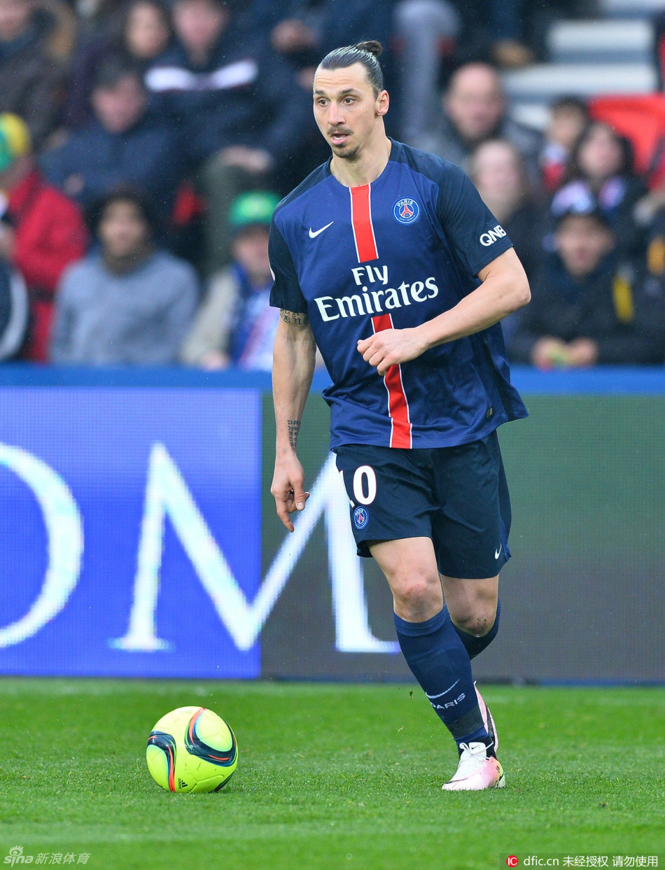 自我勉励，内马尔在社交媒体上晒出科比的经典照片（内马尔在社媒晒科比经典照为自己打气）