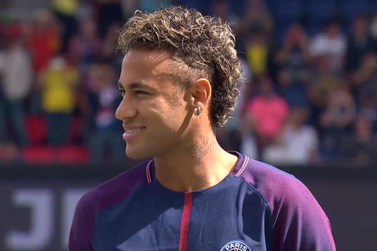 泽林斯基：制胜球有运气加持；为避免停赛未过多参与身体对抗（泽林斯基：制胜球含好运成分；为免停赛刻意减少身体对抗）