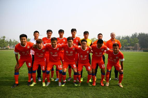 意大利裁判马萨执法巴萨对法兰克福，此前他从未执法巴萨比赛（马萨将执法巴萨对法兰克福，这是他首次执法巴萨比赛）