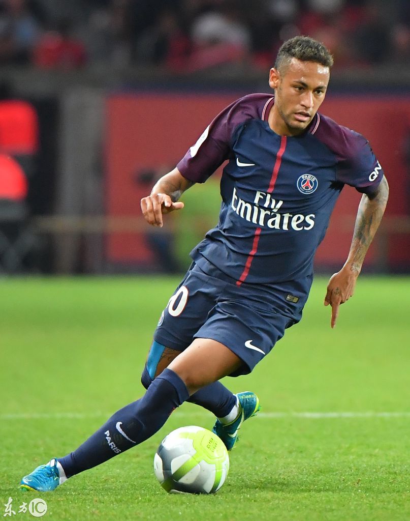 浦项官方：中场核心奥伯丹受伤，赛季报销（浦项官宣：中场核心奥伯丹伤停，本赛季报销）