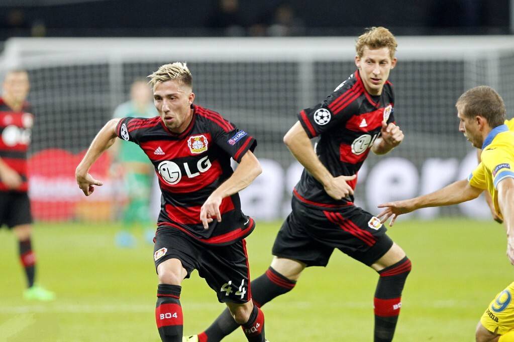 为获登场时间，记者：恩德里克与里昂已经达成租借协议（记者称为争取出场时间，恩德里克已与里昂达成租借协议）